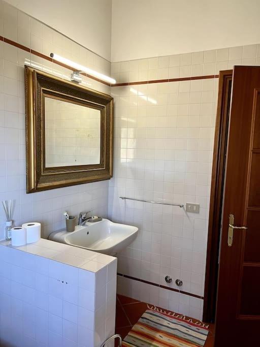 Apartment In Villa La Carruba Rivergaro Eksteriør billede